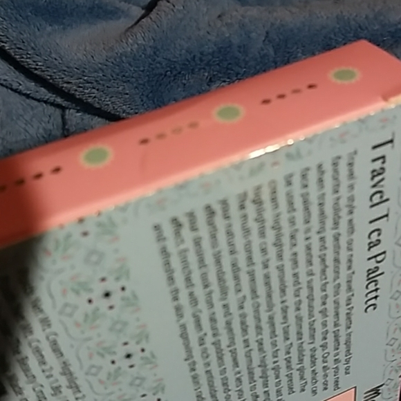 The Beauty Crop Med Spring Travel Tea NIB - Picture 3 of 5